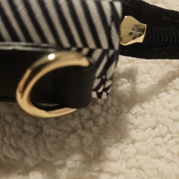 TRINA TURK BLACK AND WHITE HERRINGBONE TOTE BAG. NWT - Picture 10 of 12